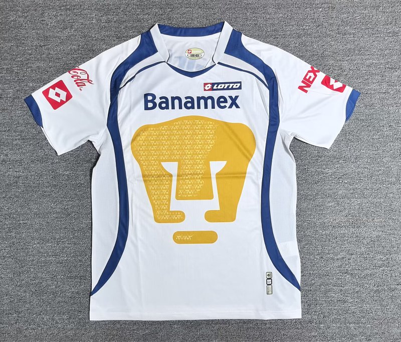 08 Blanco Pumas Local Retro