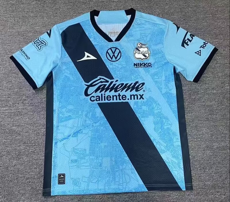25 Celeste Puebla Tercer Uniforme Jugador